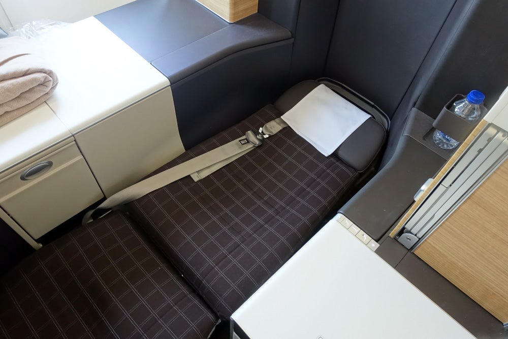 Swiss 777-300ER Business Class Review