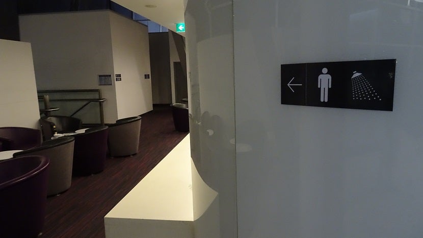 This way to the showers (don't worry, there were ones for ladies too).