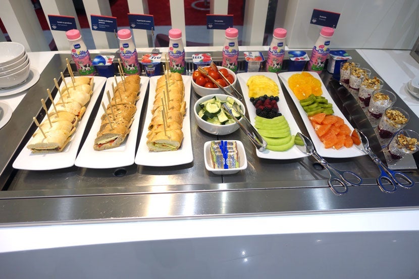 Air-Serbia-Lounge-(4)