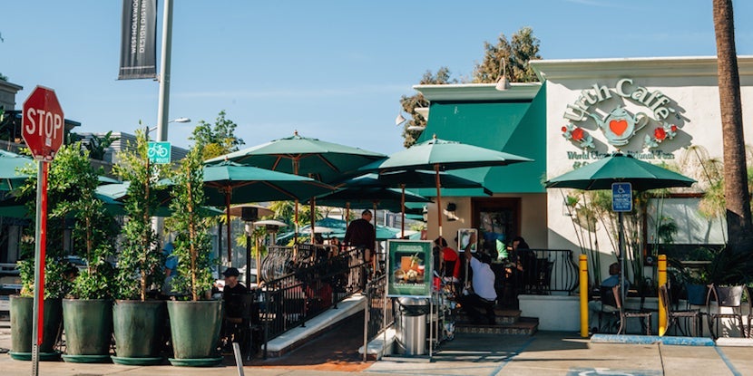 Take a break from Design-District shopping at Melrose celebrity haunt Urth Caffé. Image courtesy of Visit West Hollywood.