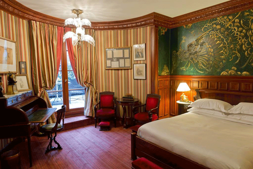 Oscar Wilde Suite. Image courtesy of the hotel.