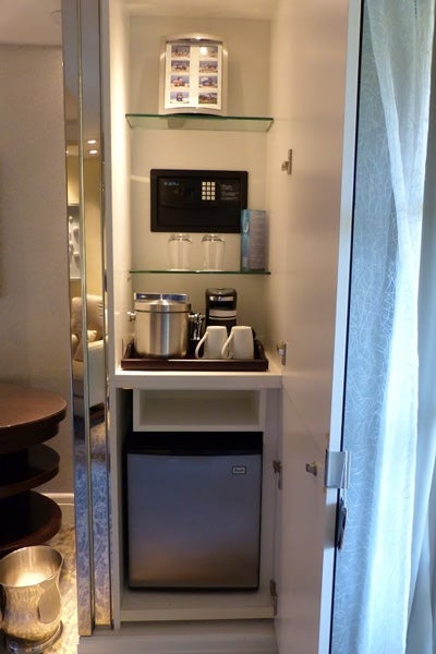 Ritz-Carlton Laguna Niguel Mini-Bar