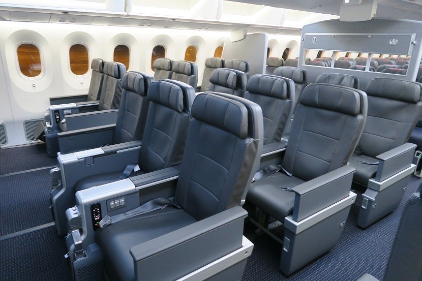 The Premium Economy cabin onboard the American Airlines 787-9 Dreamliner.