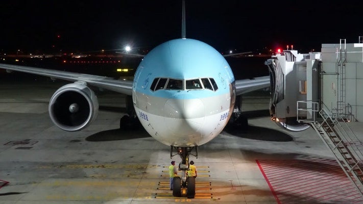 Korean Air 777-300ER First Class SIN Review