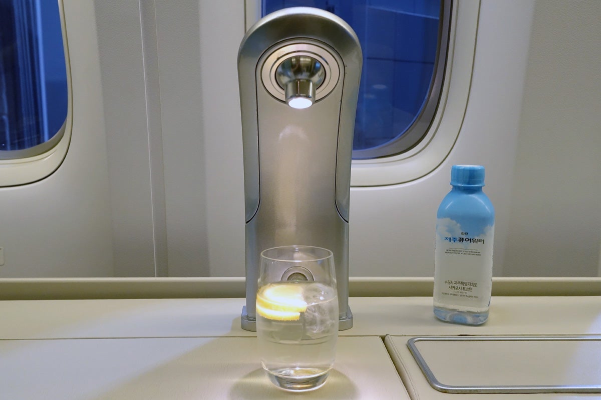 Korean Air 777-300ER First Class SIN Review