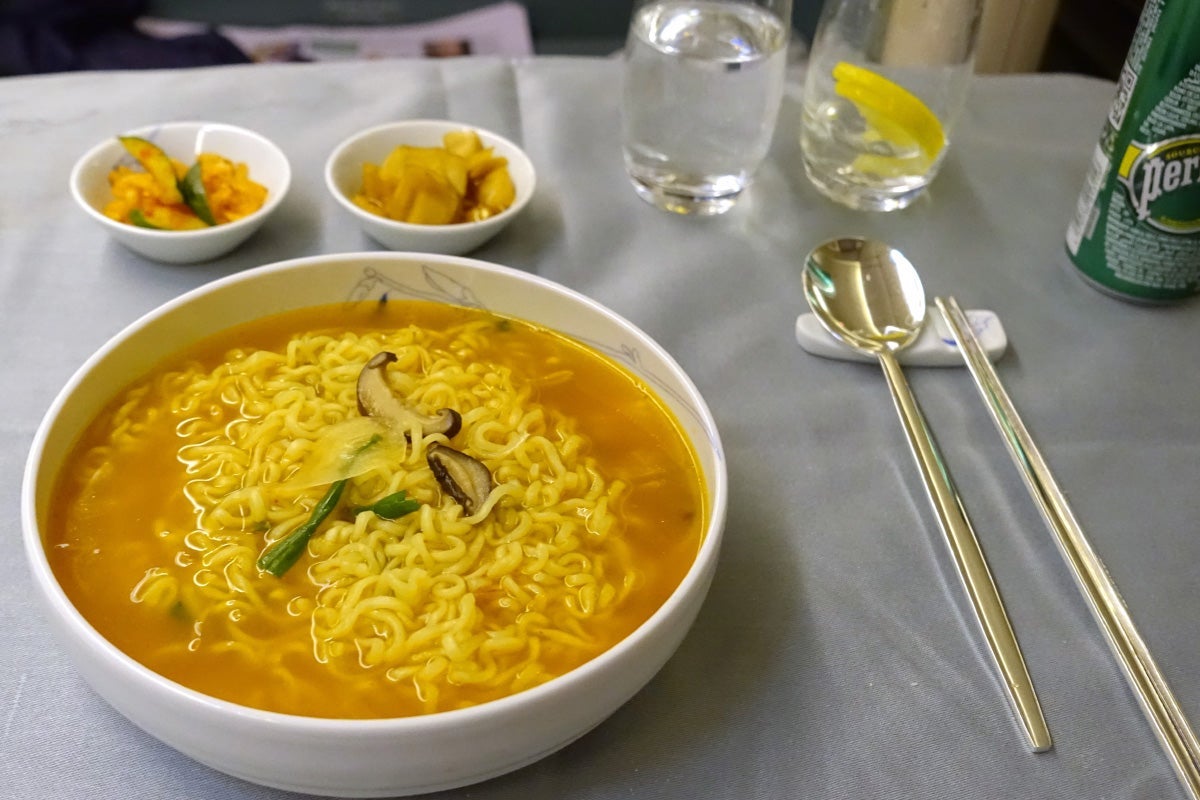 Korean Air 777-300ER First Class SIN Review