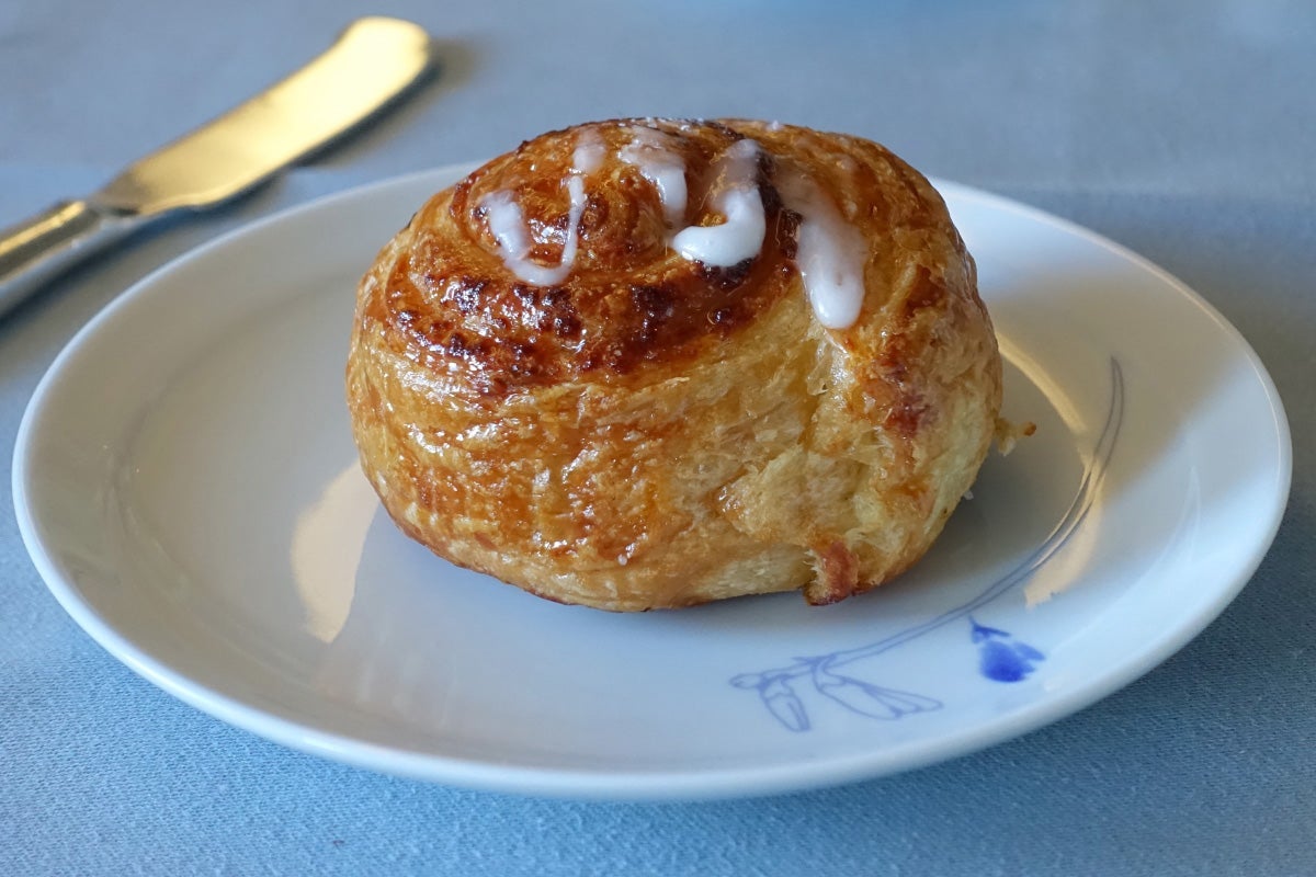 Korean Air 777-300ER First Class SIN Review