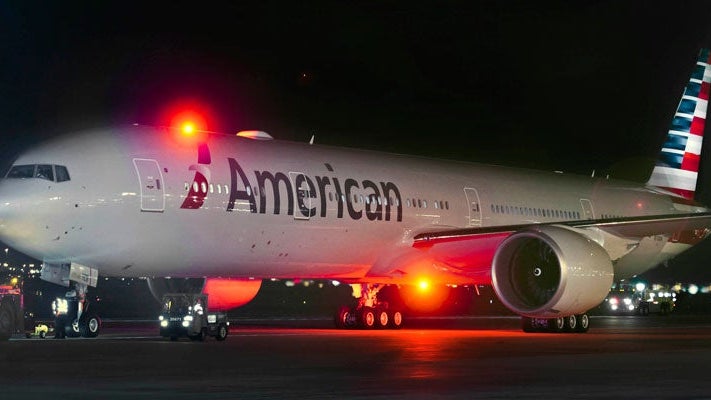 img-american-airlines-777-300er