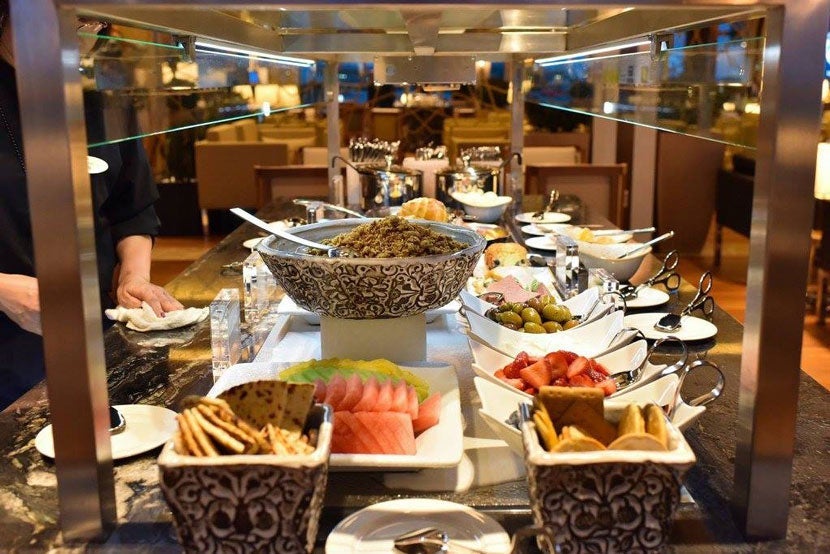 The Lounge's impressive food and drink buffet features a number of Turkish delicacies. Image courtesy of Turkish Airlines Lounge's <a href="https://www.facebook.com/TurkishLoungeIAD/photos" target="_blank">Facebook page</a>.