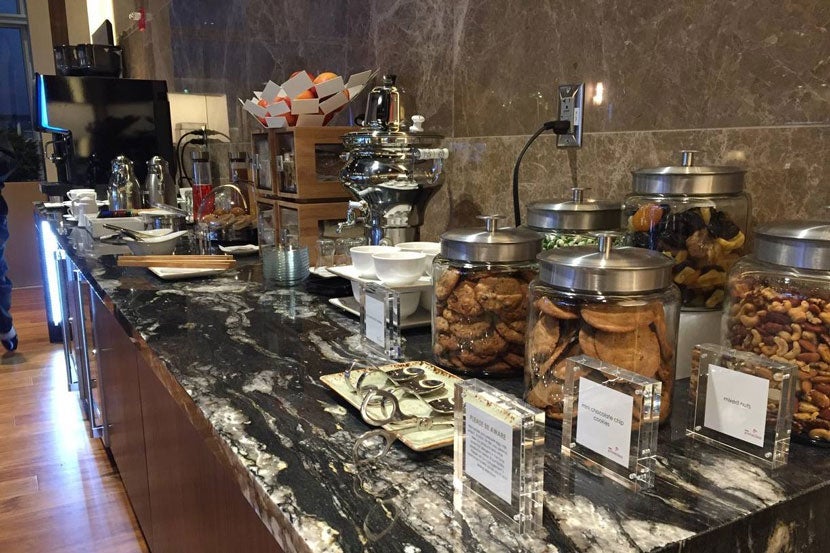 We told you there were cookies! Image courtesy of Turkish Airlines Lounge's <a href="https://www.facebook.com/TurkishLoungeIAD/photos" target="_blank">Facebook page</a>.