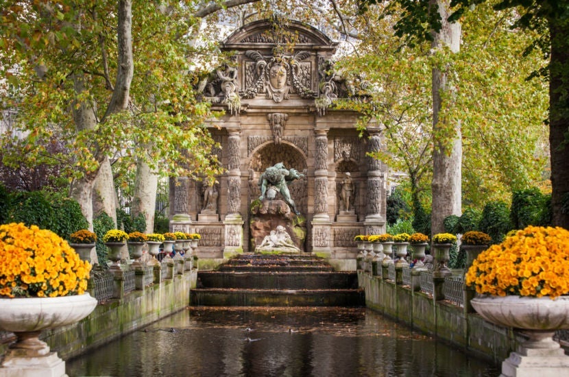 The Luxembourg Gardens. Image courtesy of <a href="http://www.shutterstock.com/dl2_lim.mhtml?src=GLOca5krWB0hUdaXFebttQ-1-12&id=190594454&size=medium_jpg">Shutterstock</a>