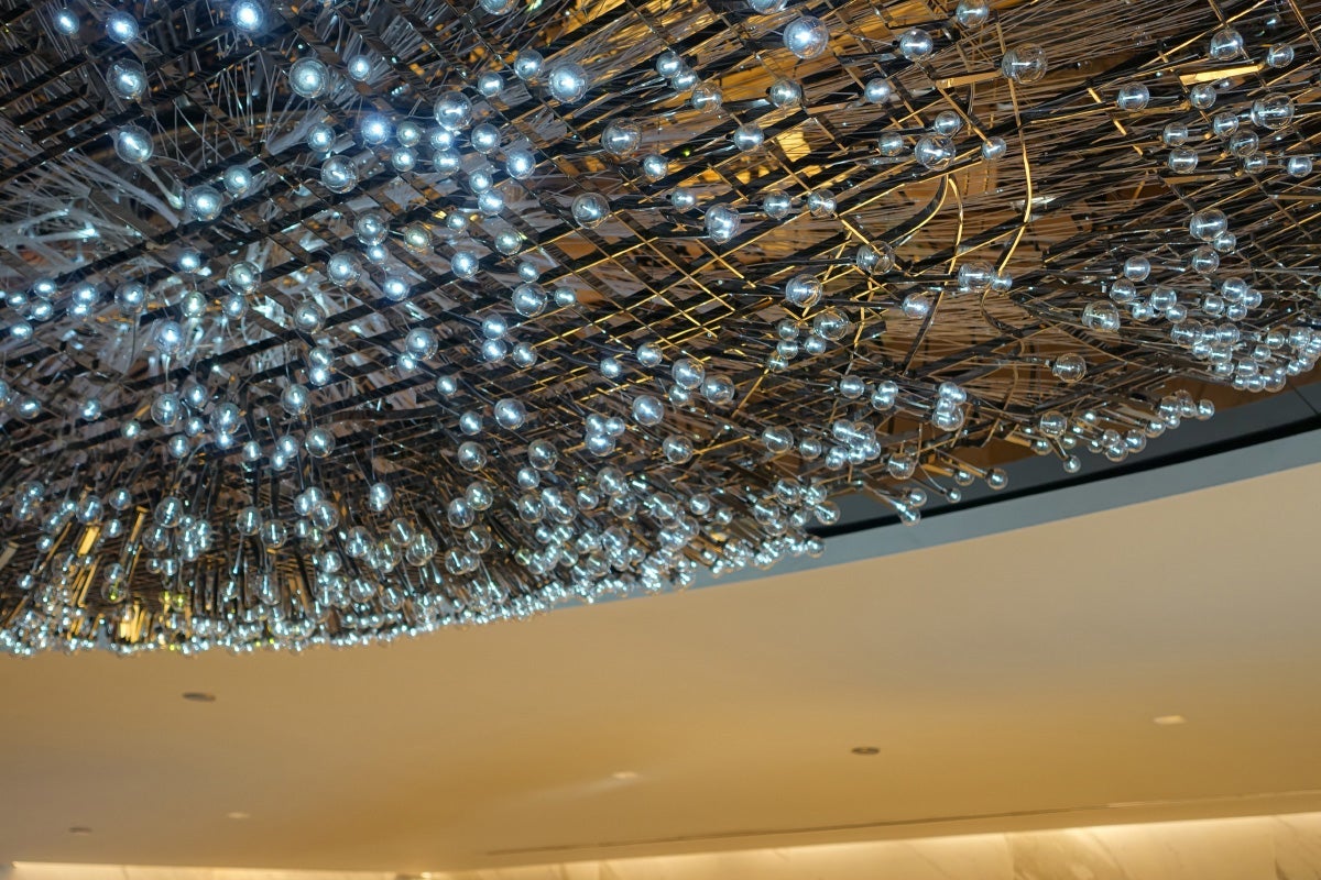 United Polaris Lounge Preview