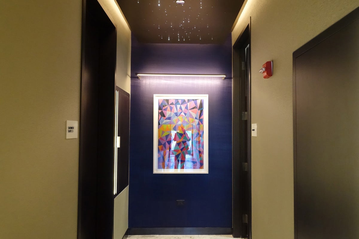 United Polaris Lounge Preview