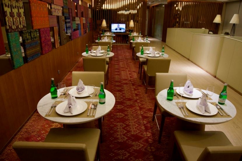 The dining area in the lounge.