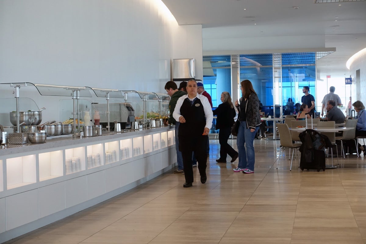 United Club LAX Review