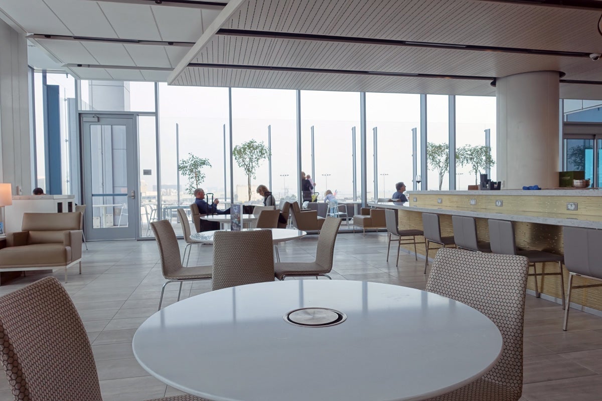 United Club LAX Review