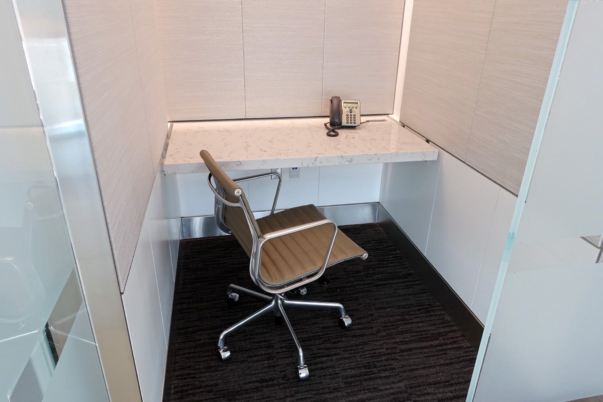 United Club LAX Review