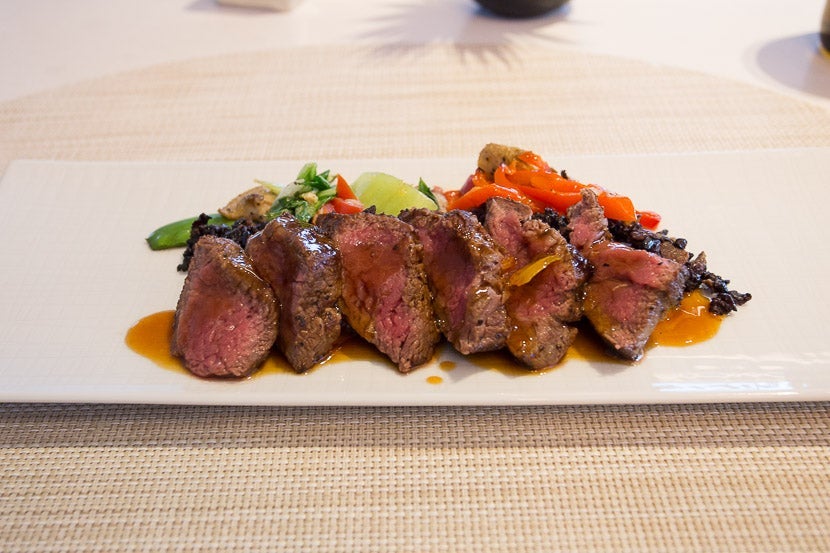 To finish, I had the seared rib eye, cooked to a perfect medium rare.