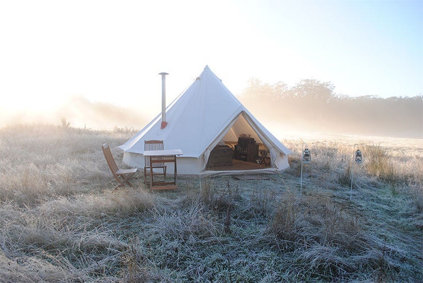 No need to stay at a five-star hotel to get luxury service. Pop a bottle of Champagne in the countryside glamping near Daylesford. Image courtesy of Cosy Tents' <a href="https://www.facebook.com/cosytents/" target="_blank">Facebook page</a>.