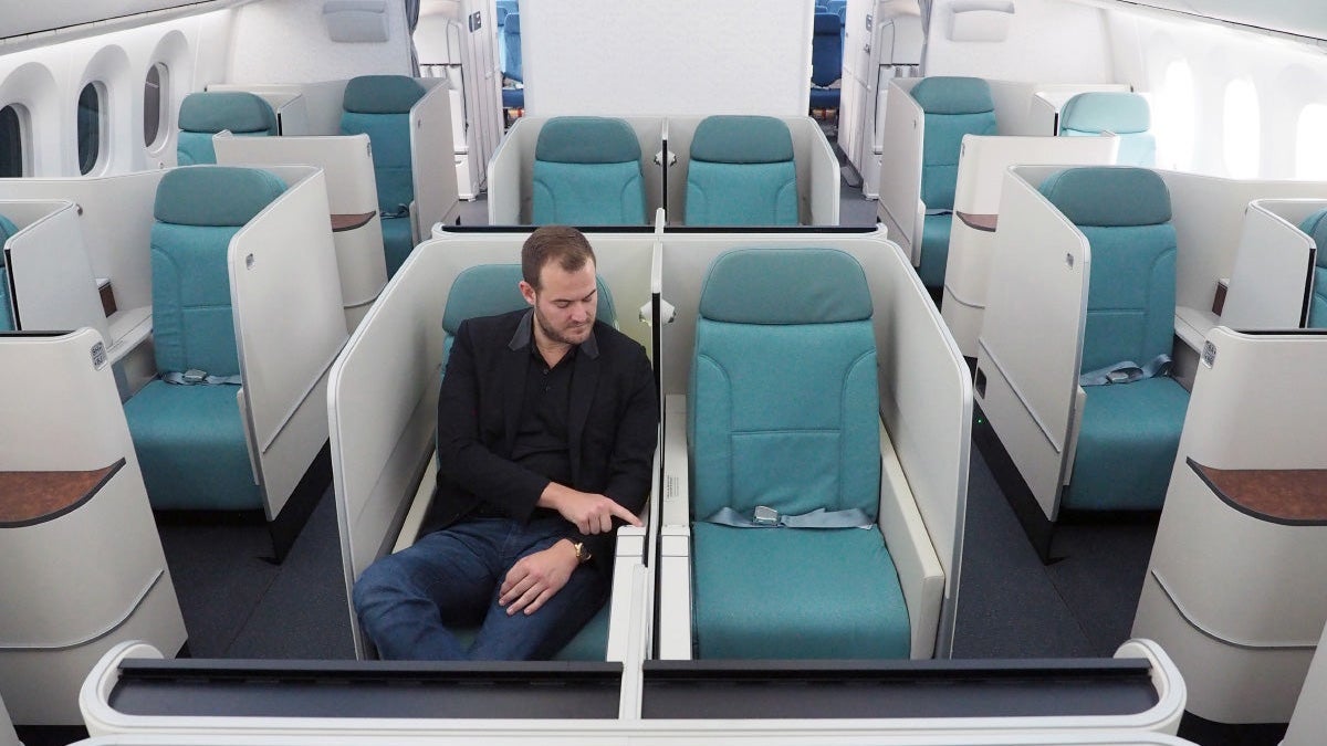 Korean Air 787-9 Dreamliner Tour Business First Economy