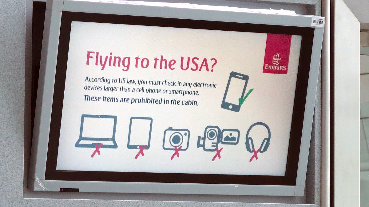 Emirates-electronics-DXB-board