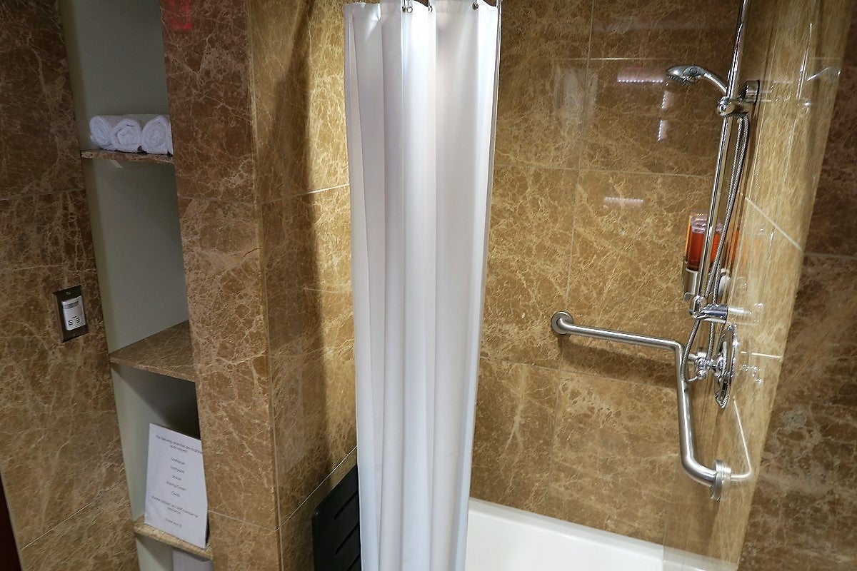There's just a single shower room in the IAD Turkish Airlines lounge.