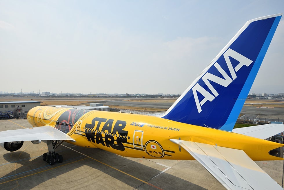 スターウォーズC-3PO ANAJET BOEING 777-200ER B777-200 | C-3PO™ ANA JET | ANA STAR WARS™ PROJECT