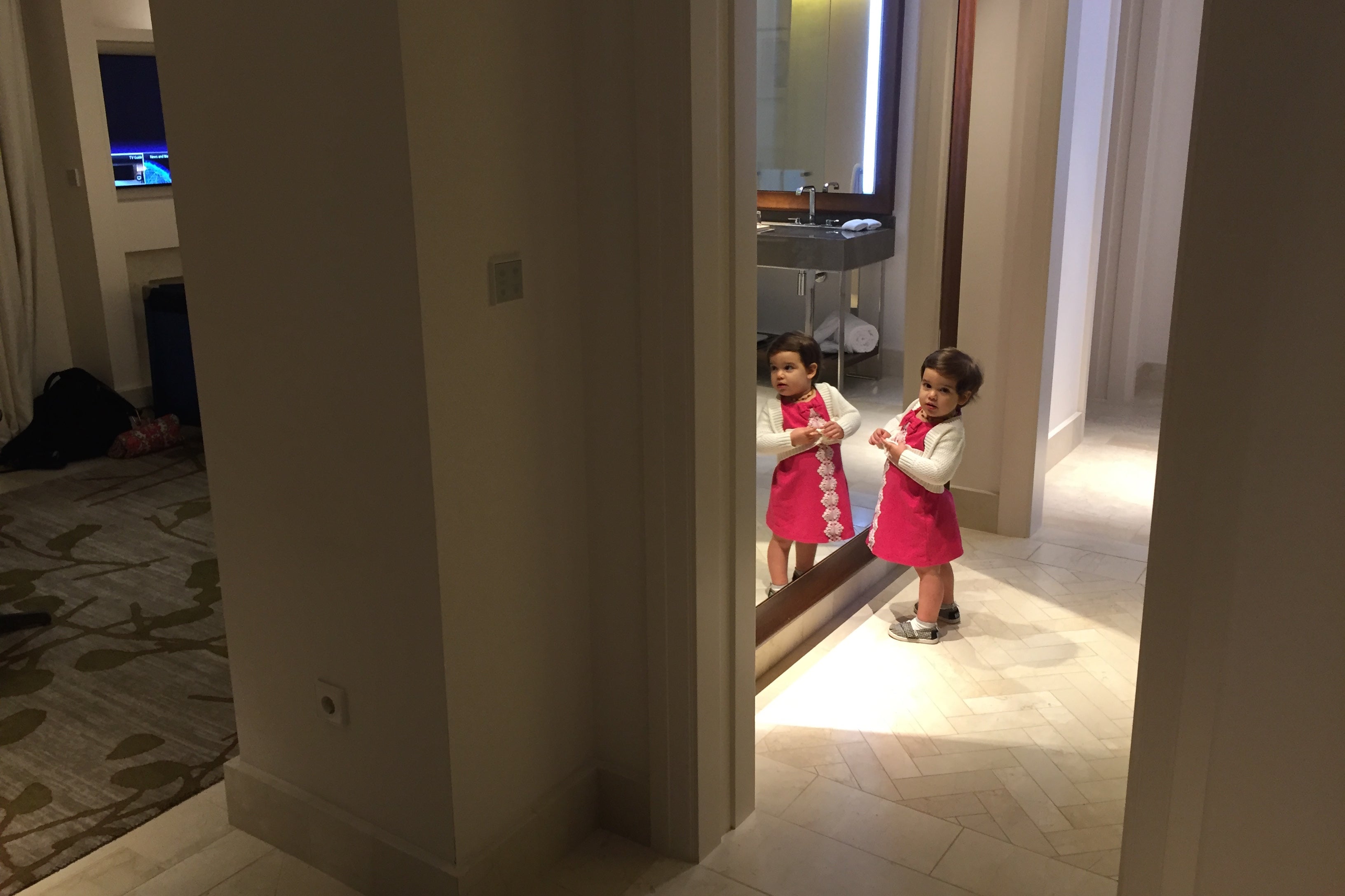 Park Hyatt Mallorca Evy in mirror