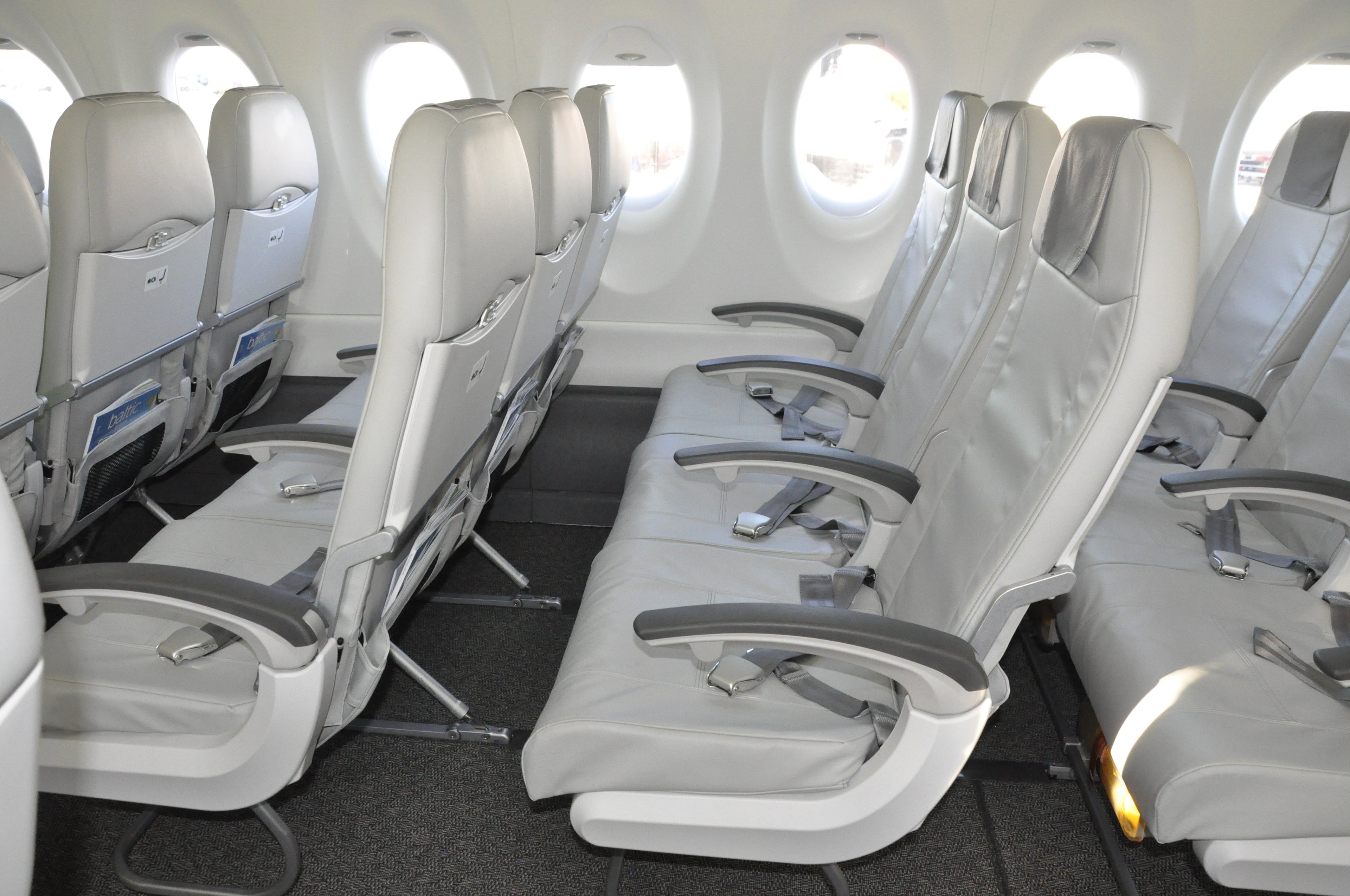 CS300 Seat Rows