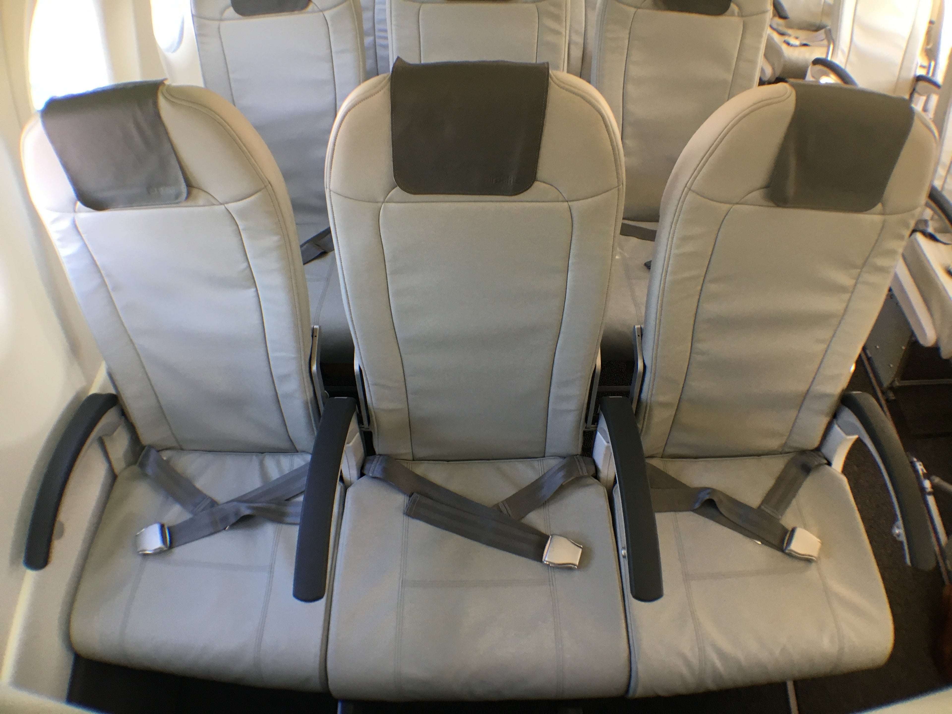 CS300 Middle Seat