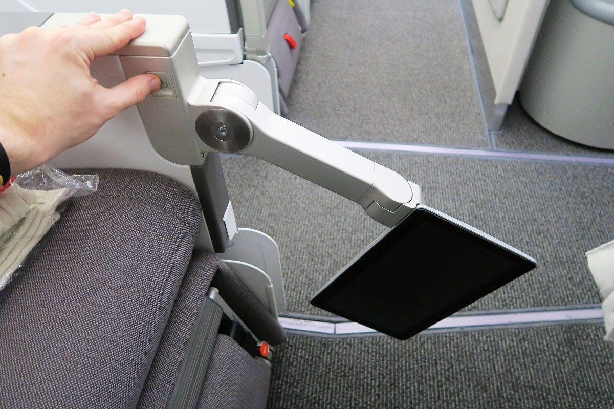 Iberia A340-600 Premium Economy bulkhead IFE screen