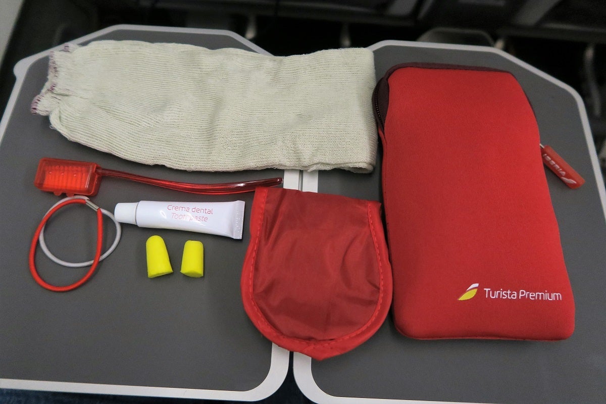 Iberia A340-600 premium economy amenity kit contents