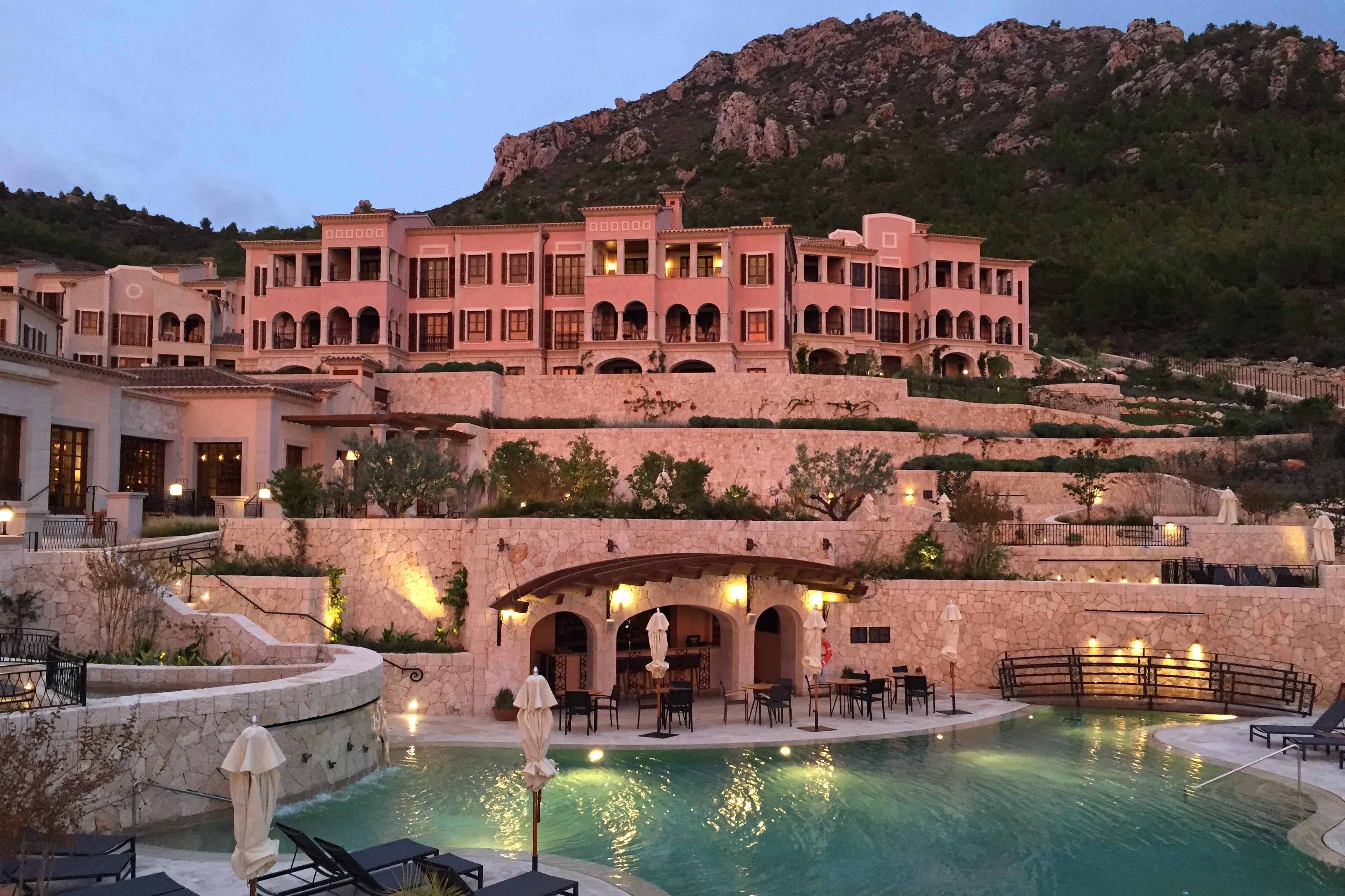 Park Hyatt Mallorca sunset on buildings