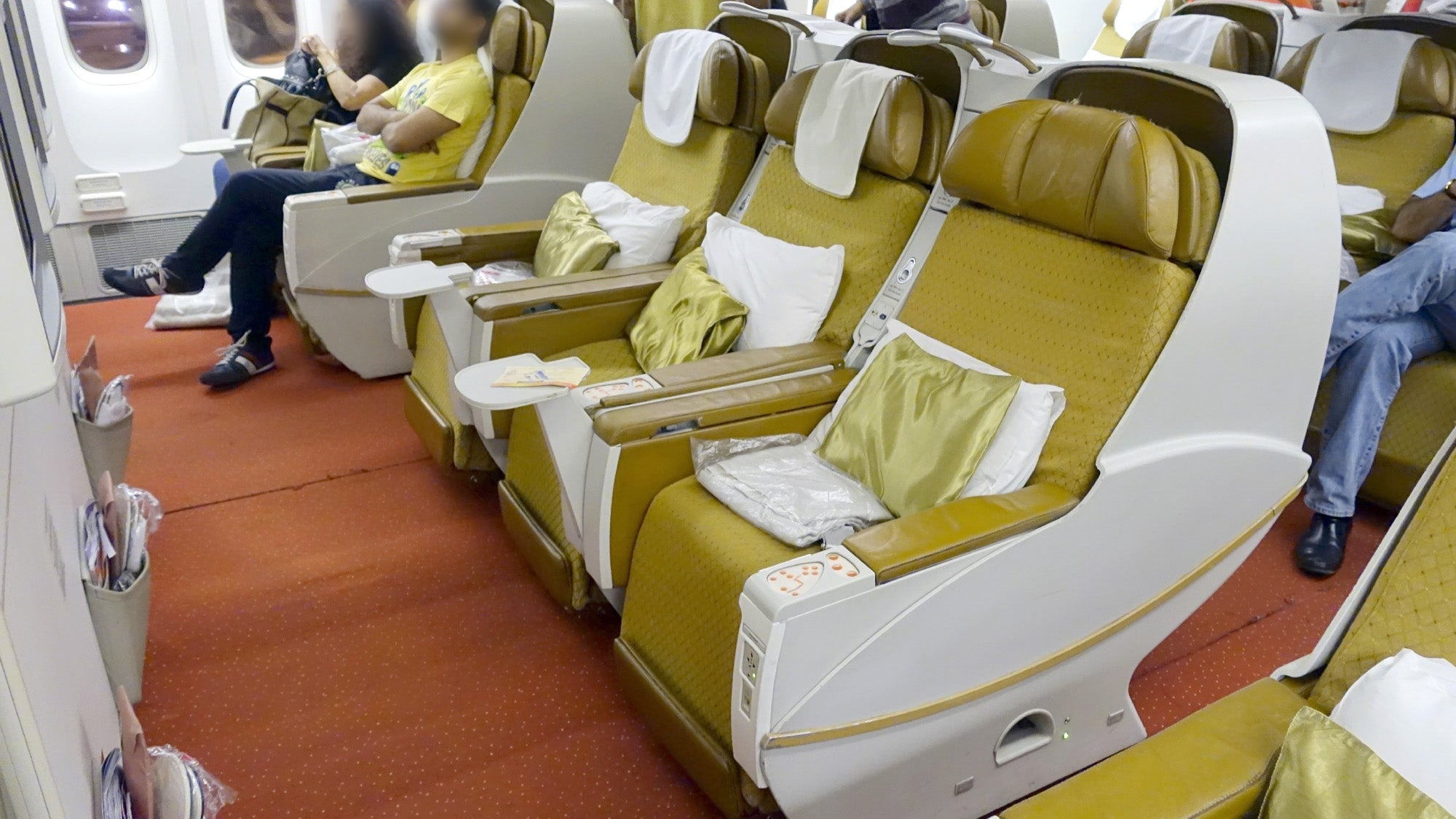 Air India 777-300ER Business Class Review