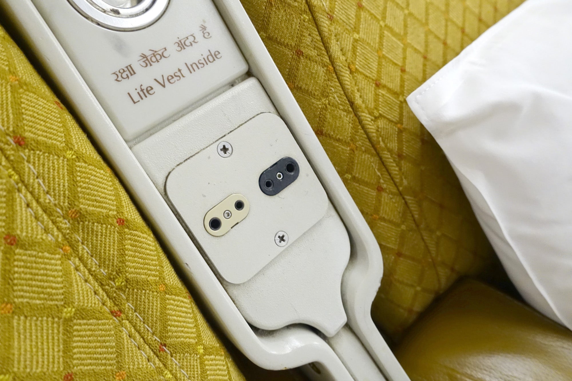 Air India 777-300ER Business Class Review