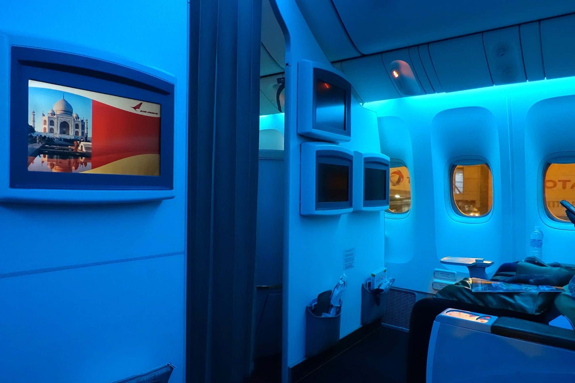 Air India 777-300ER Business Class Review