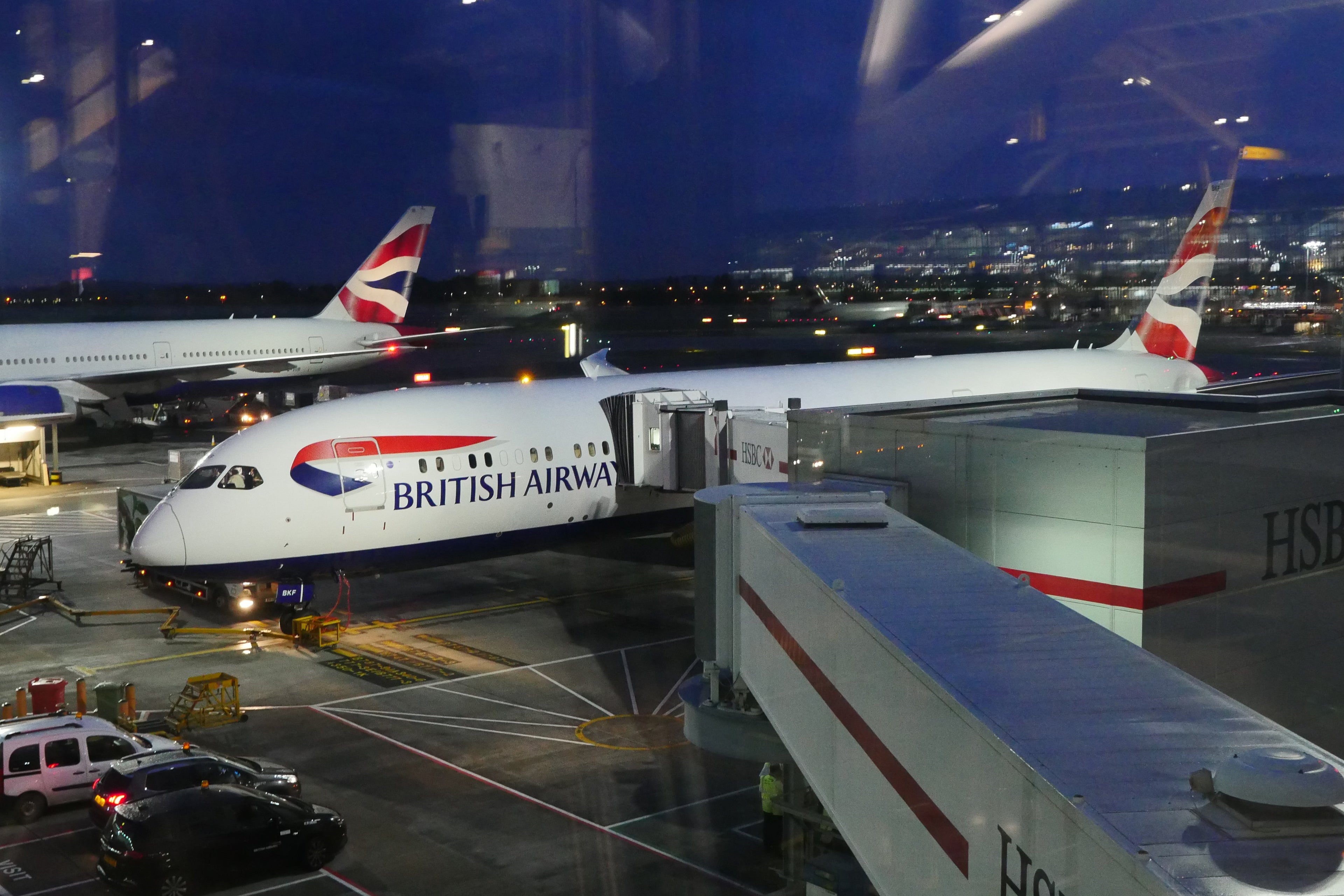 For this trip the four cabin 787-9 Dreamliner was flight BA251, tail G-ZBKF, which flew from Heathrow T5B on May 16 2017.