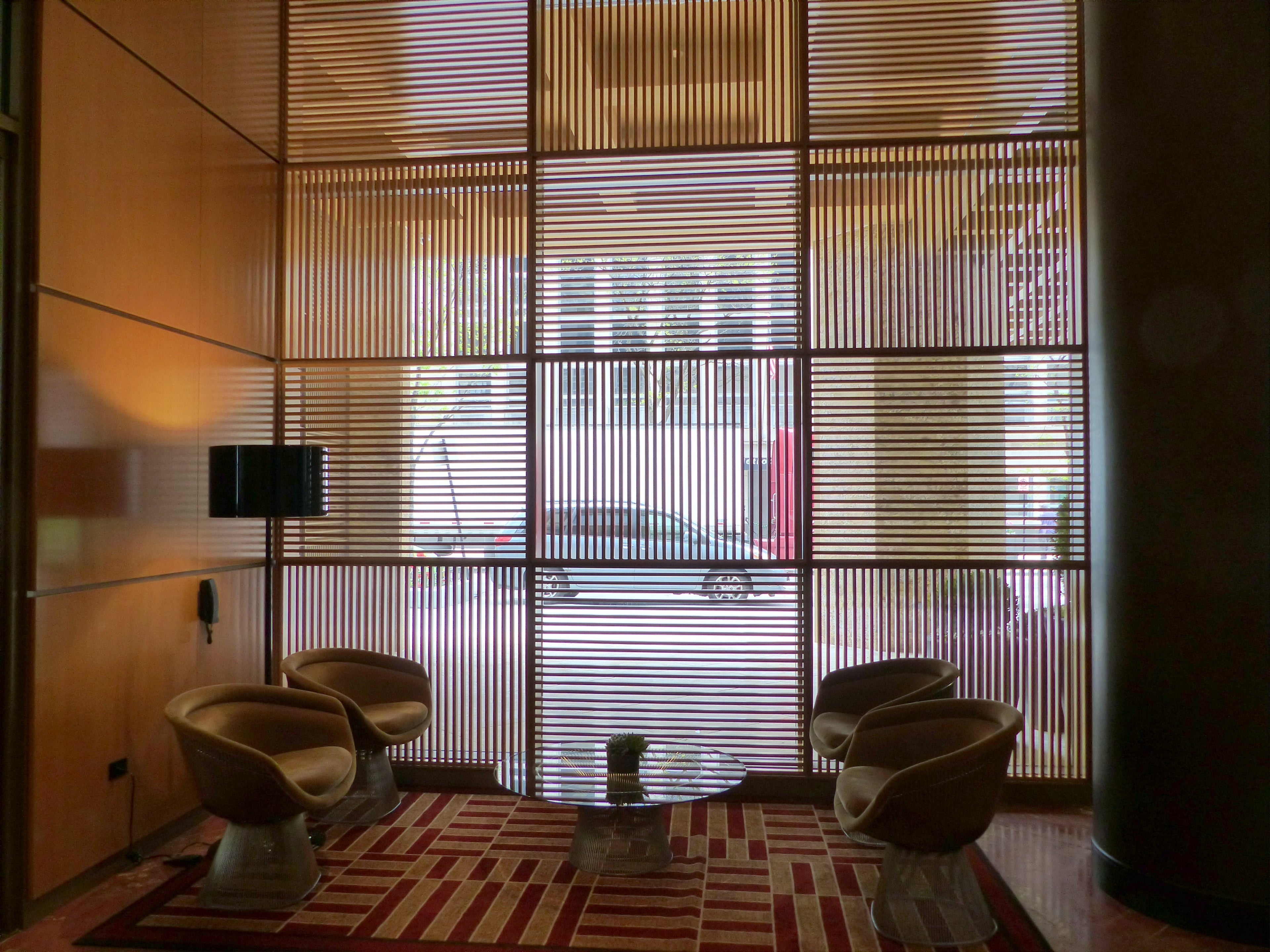 img-conrad-lobby