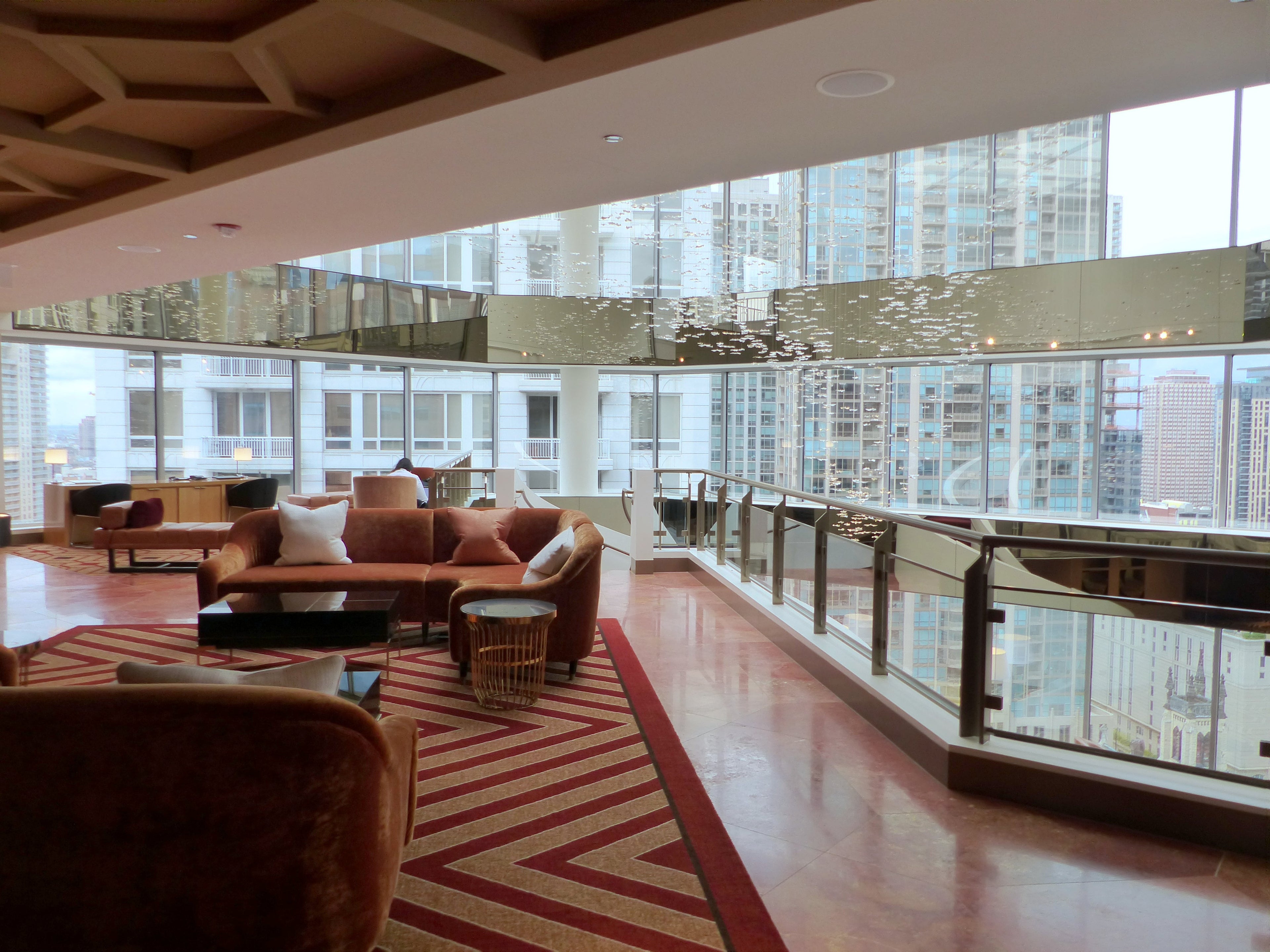 img-conrad-view2