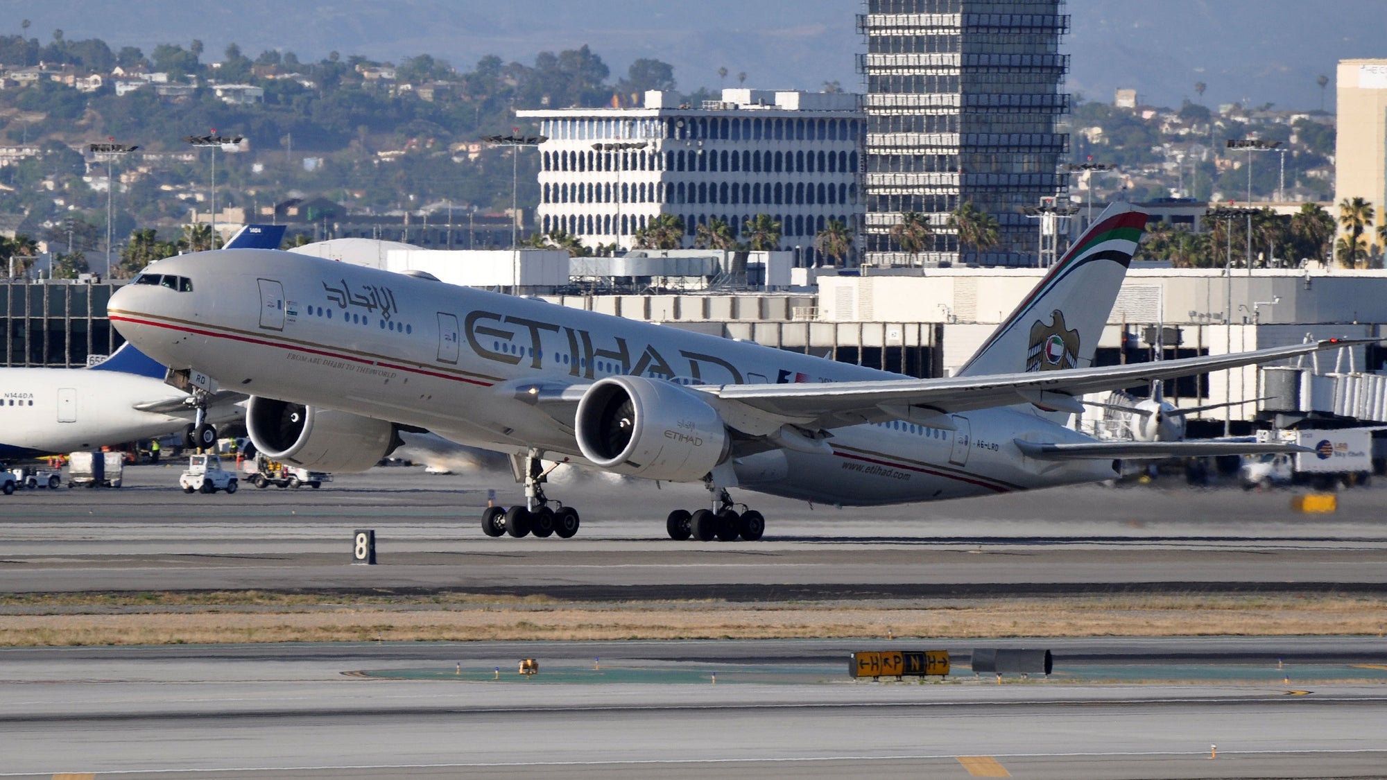 A6-LRD_LAX_(18209437521)