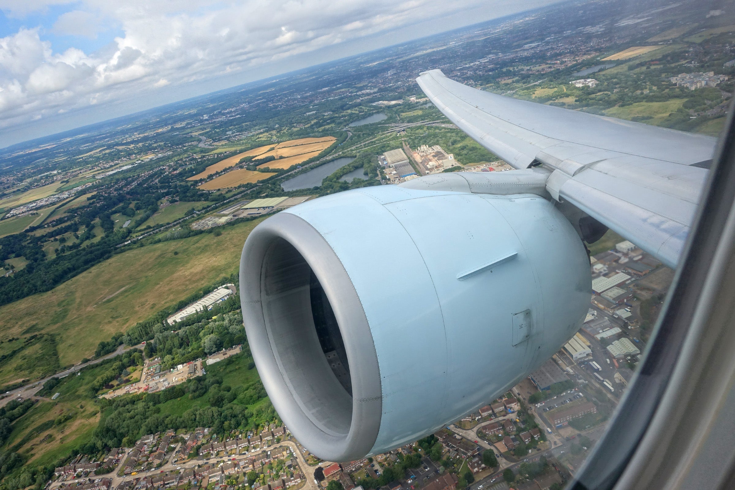 Air Canada 777-300ER Business Class Review