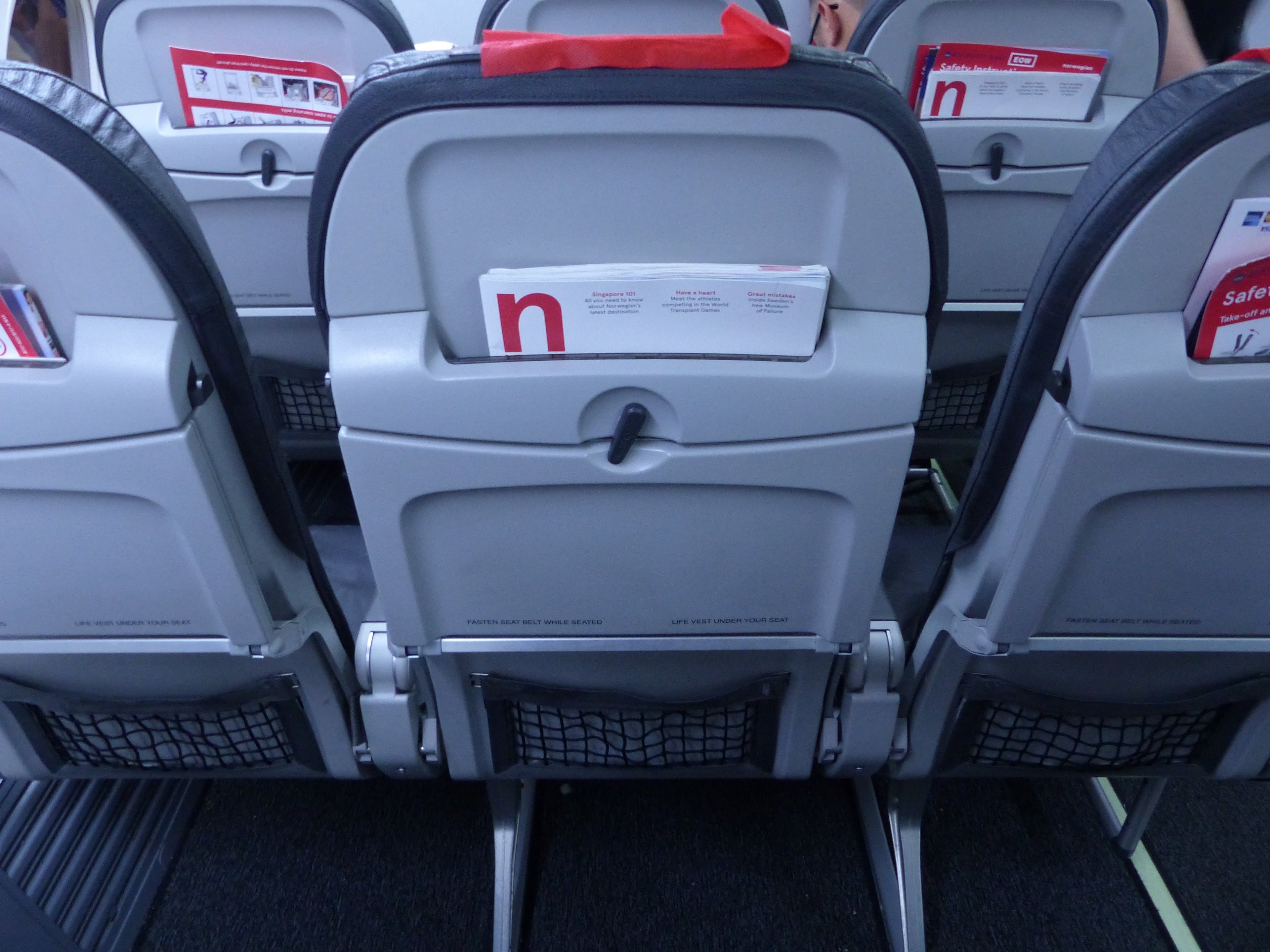 IMG-Norwegian-Edinburgh-pouch