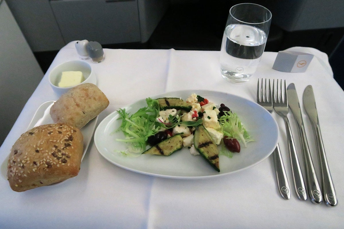 Lufthansa 747-8 748 business class IAD-FRA appetizer