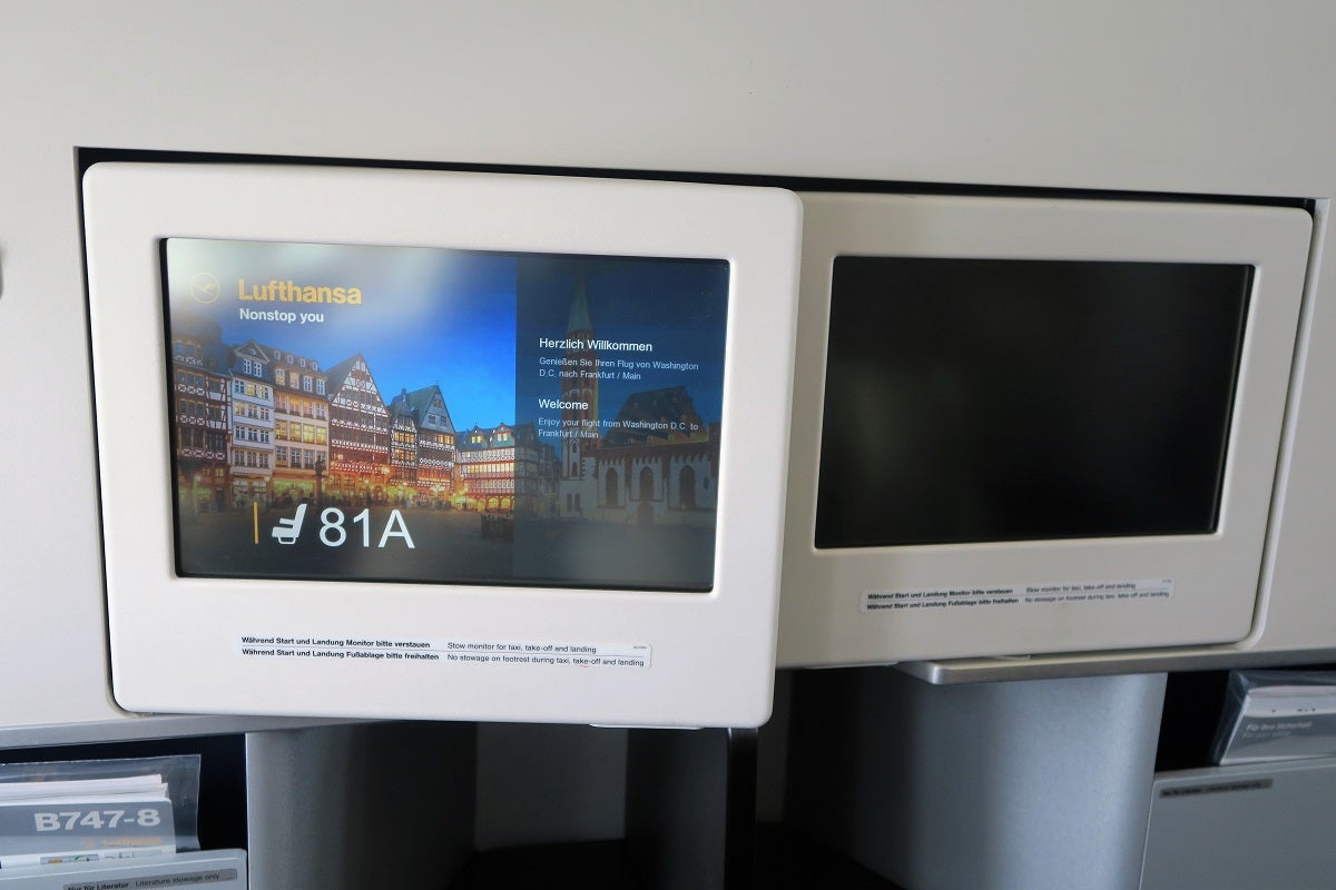 Lufthansa 747-8 748 business class tilting screen