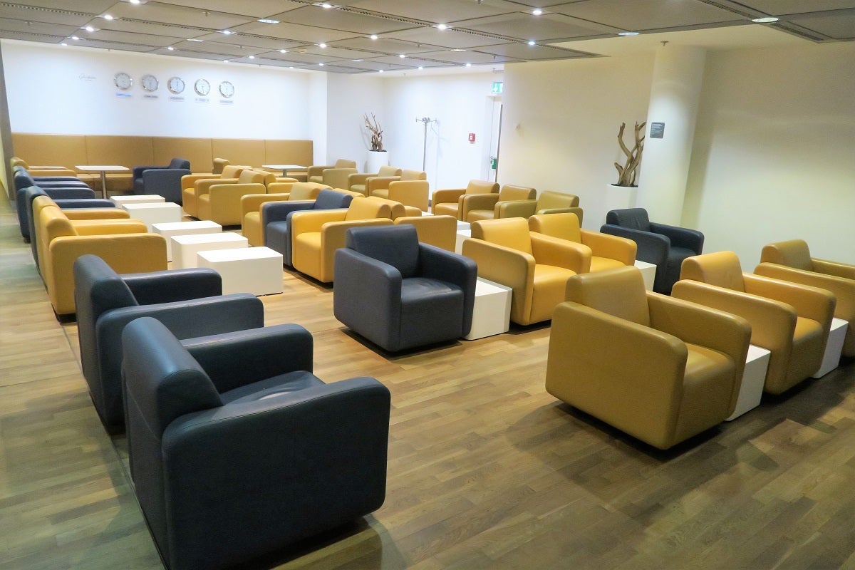 Lufthansa FRA Frankfurt Arrivals Lounge sitting area