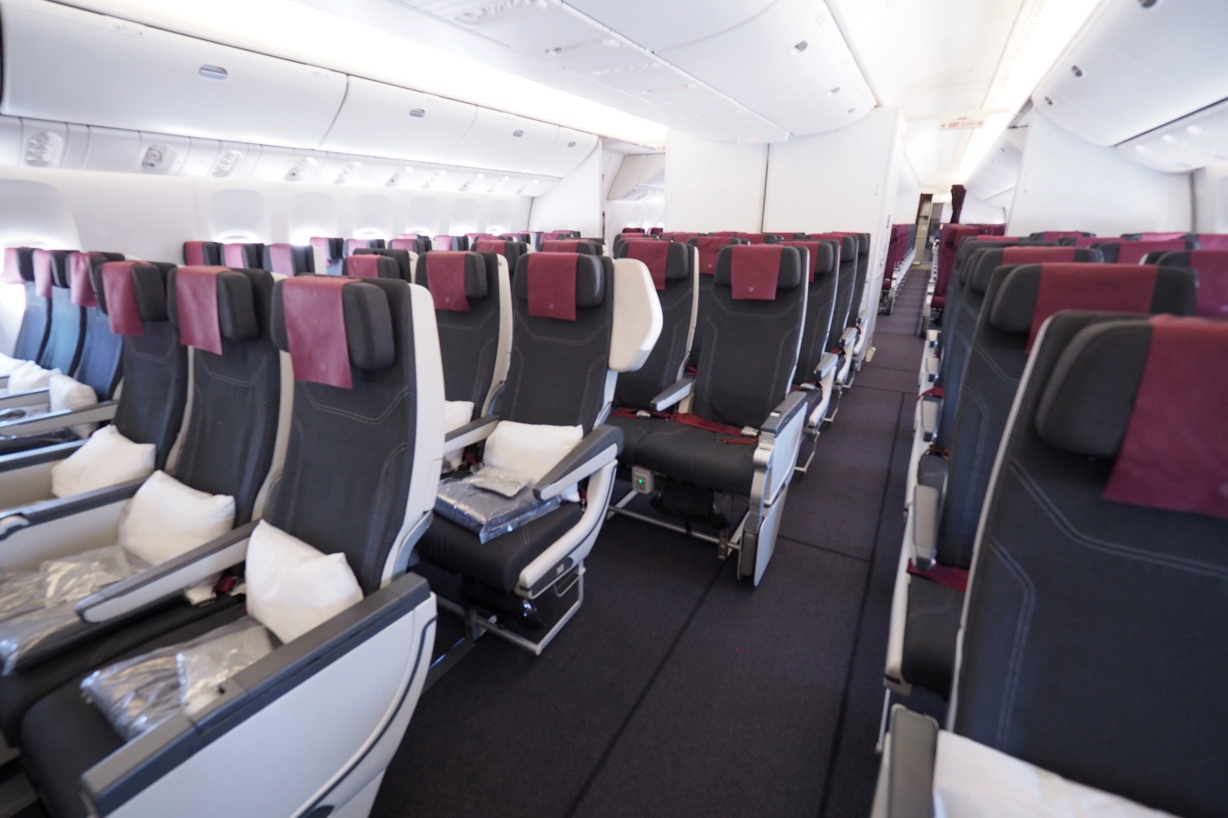Qatar 777 Qsuite Tour