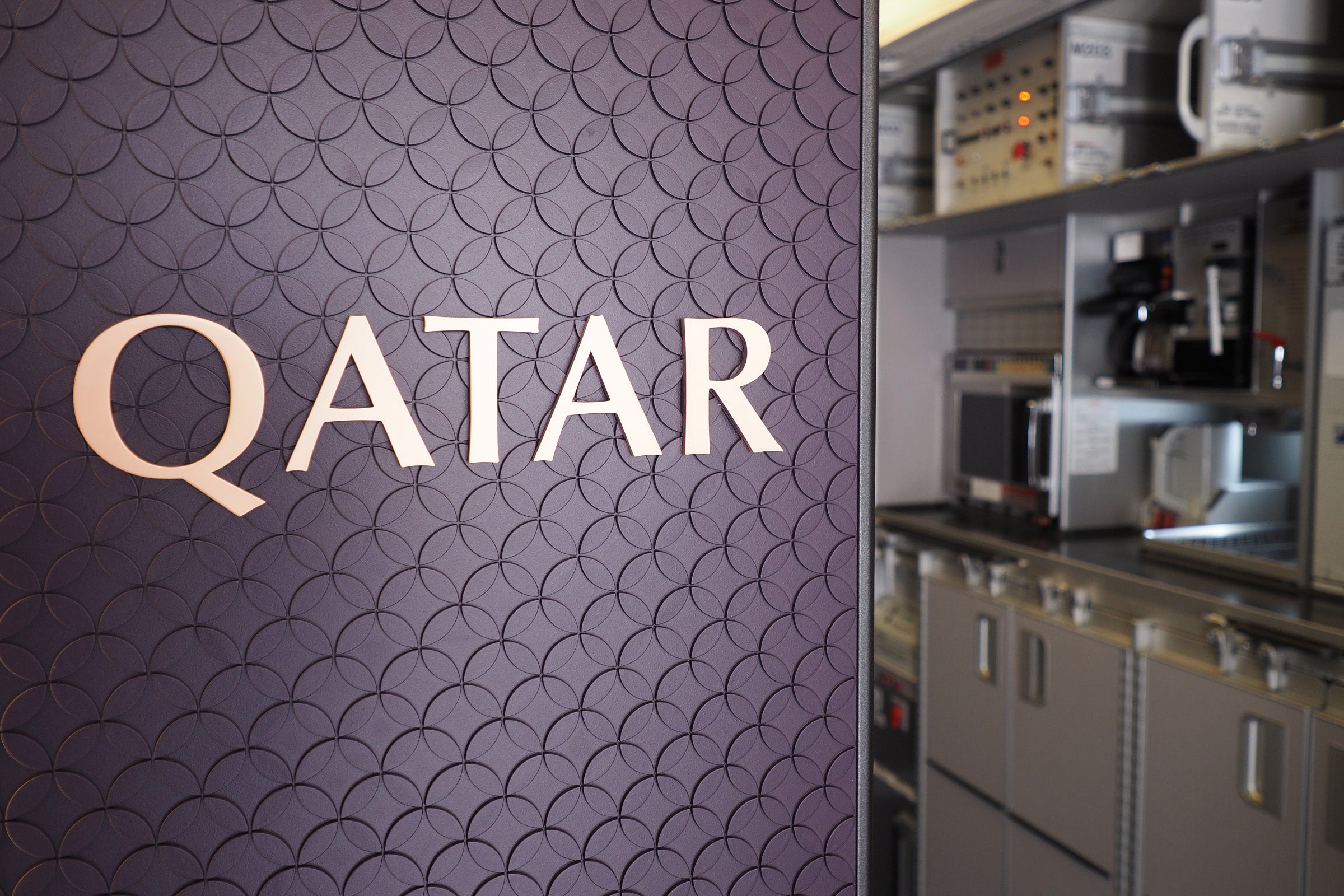 Qatar 777 Qsuite Tour