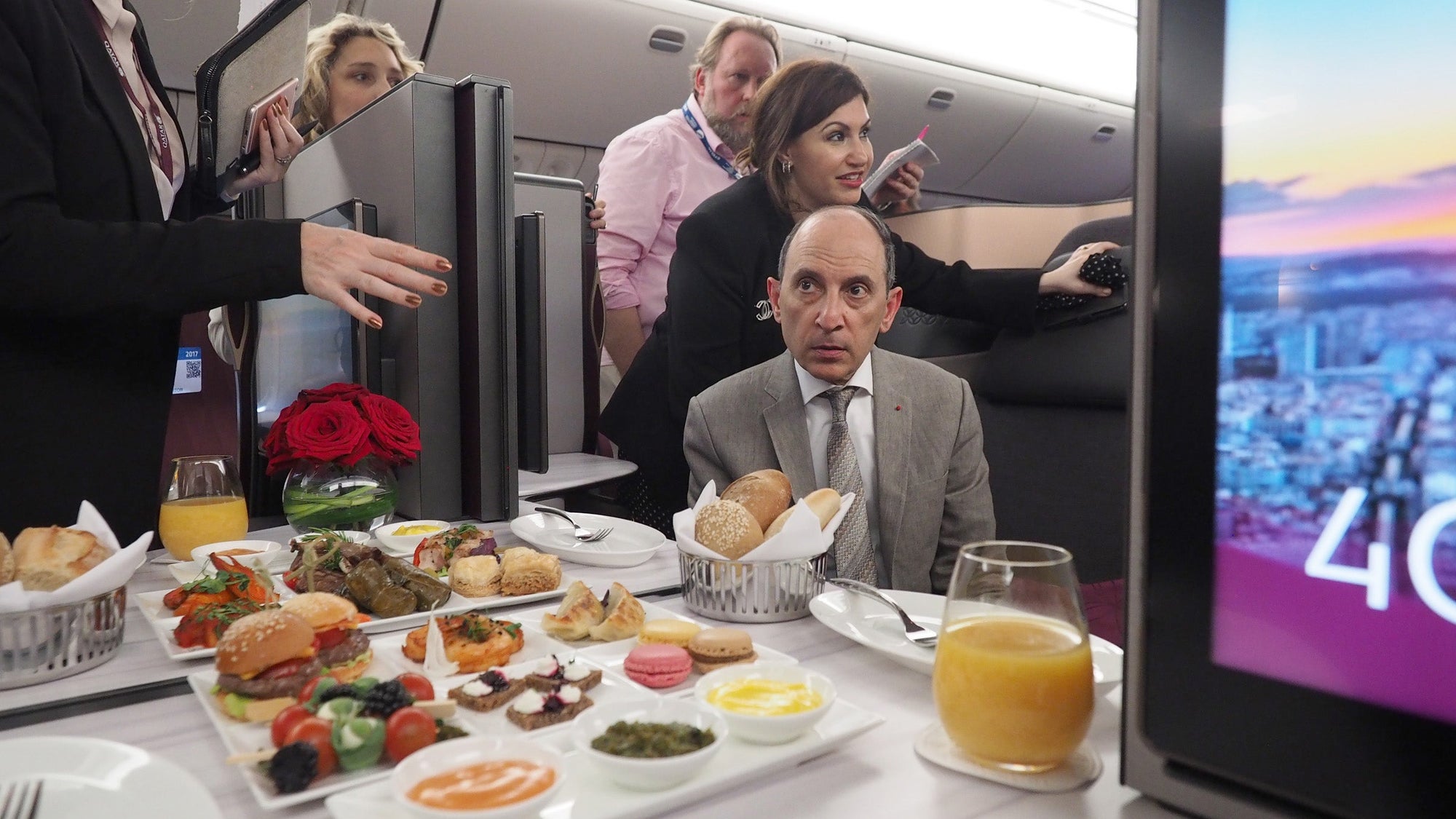 Qatar 777 Qsuite First Look
