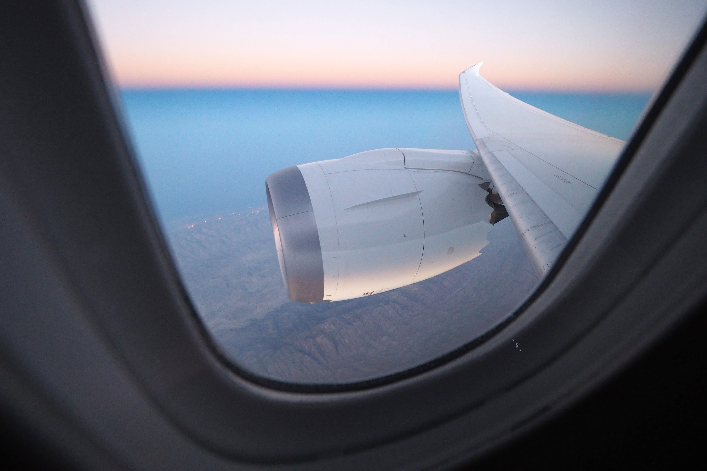 Oman Air 787-9 CDG-MCT Review