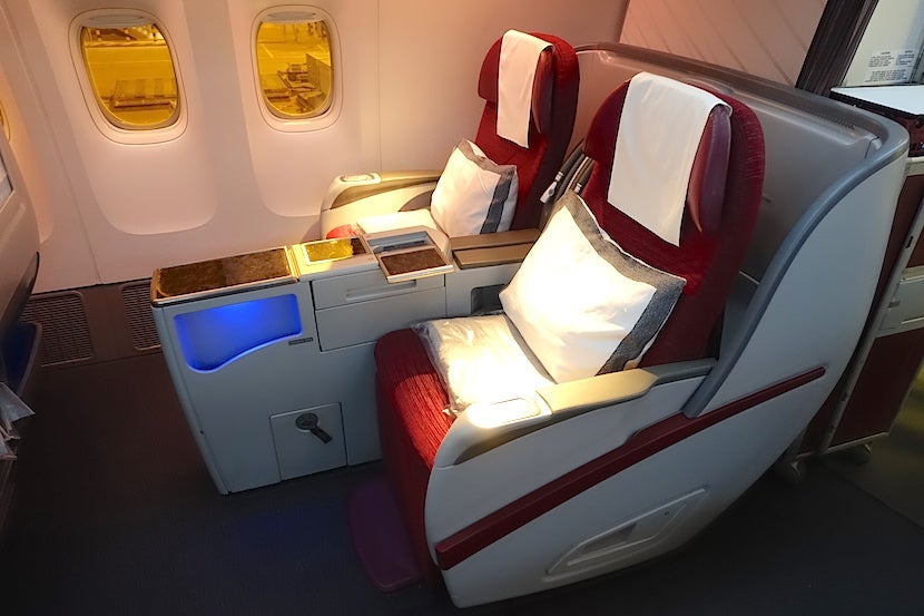 Qatar 777 side seats good